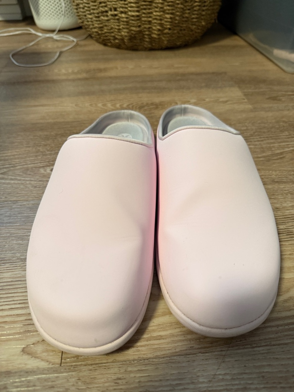 Lululemon Mule Soft Pink Slip-On Comfort Clogs